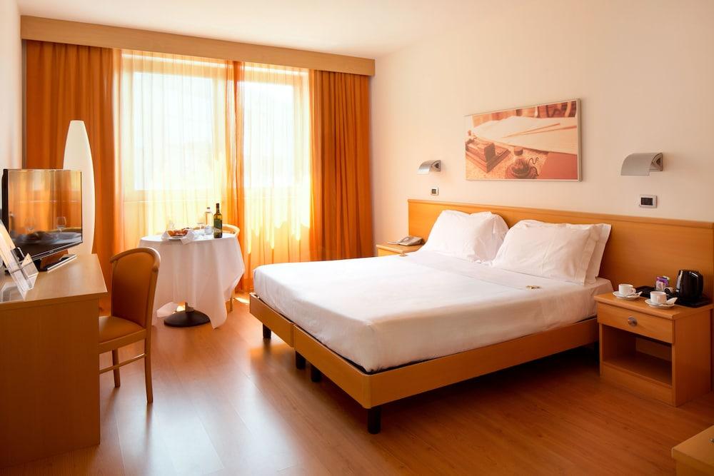 Hotel Montemezzi Вигазьо Экстерьер фото