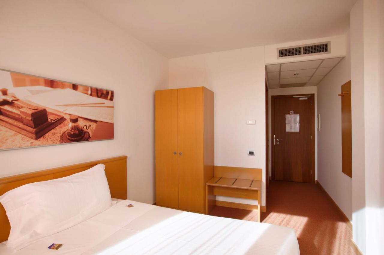 Hotel Montemezzi Вигазьо Экстерьер фото